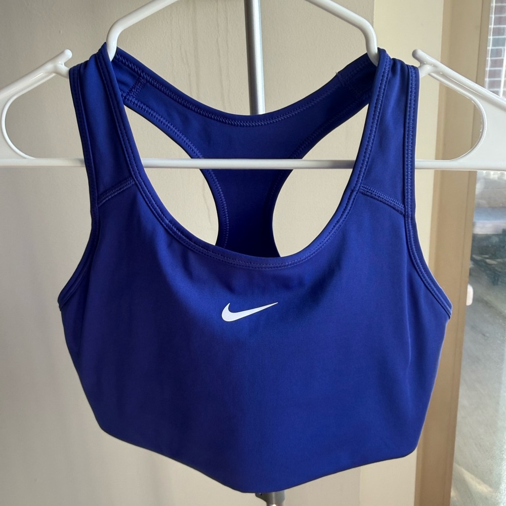 Nike Women's racerback Sports Bra - Deep Blue like new
